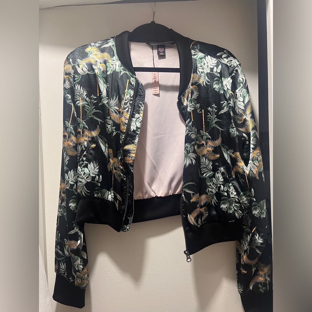 Victoria’s Secret Satin Patterned Cropped Bomber Jacket Size Large - Picture 4 of 4